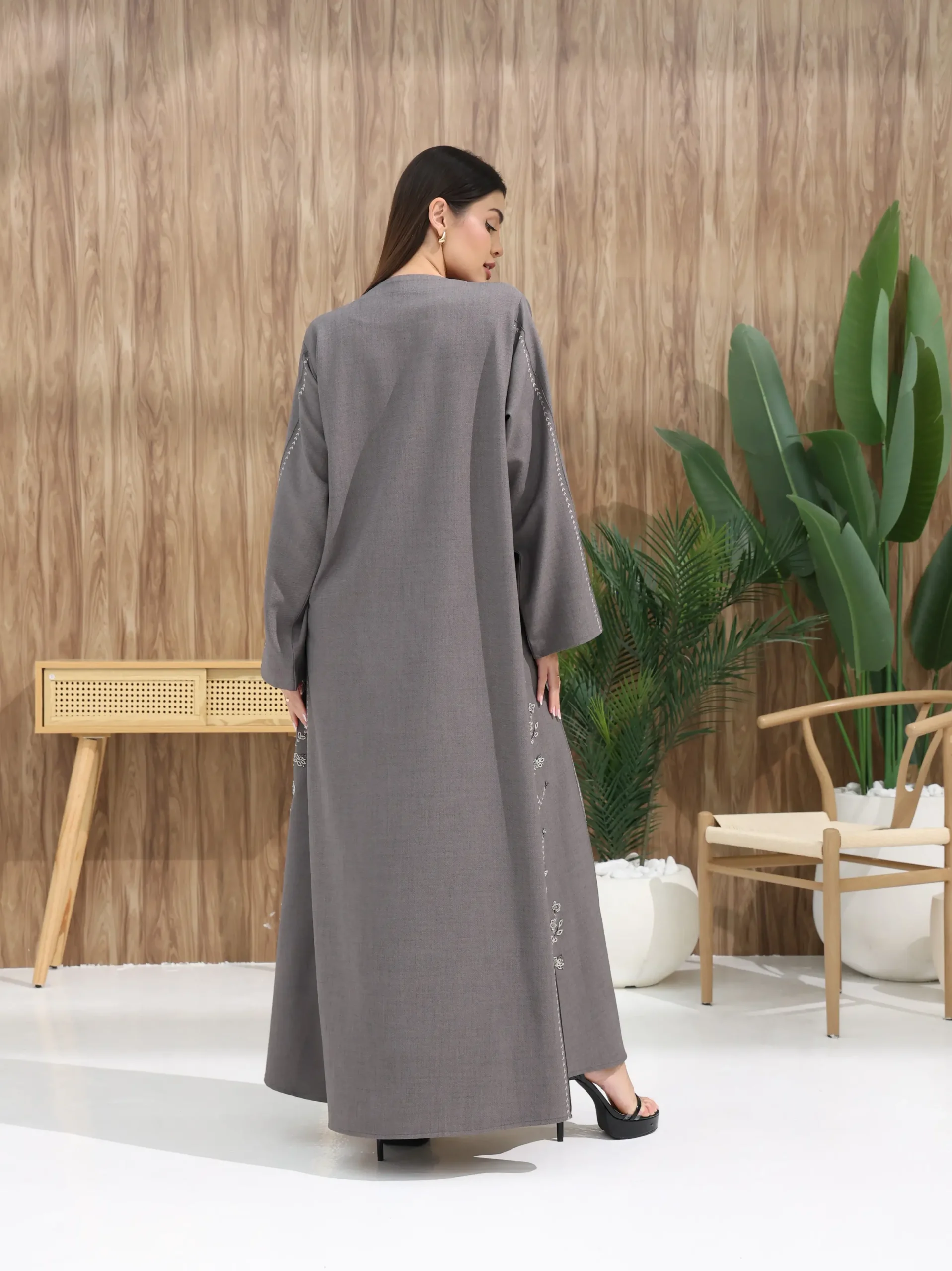 Silver Reverie Luxe Abaya - Image 6